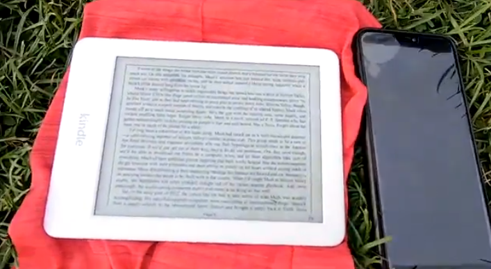 Amazon Kindle Paperwhite (10. nesil) En iyi e-kitap okuyucu Amazon'un devasa e-kitap kitaplığına uygun bir fiyata erişim, Paperwhite'ı okumak için en iyi adanmış cihaz yapar.